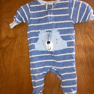Baby clothes